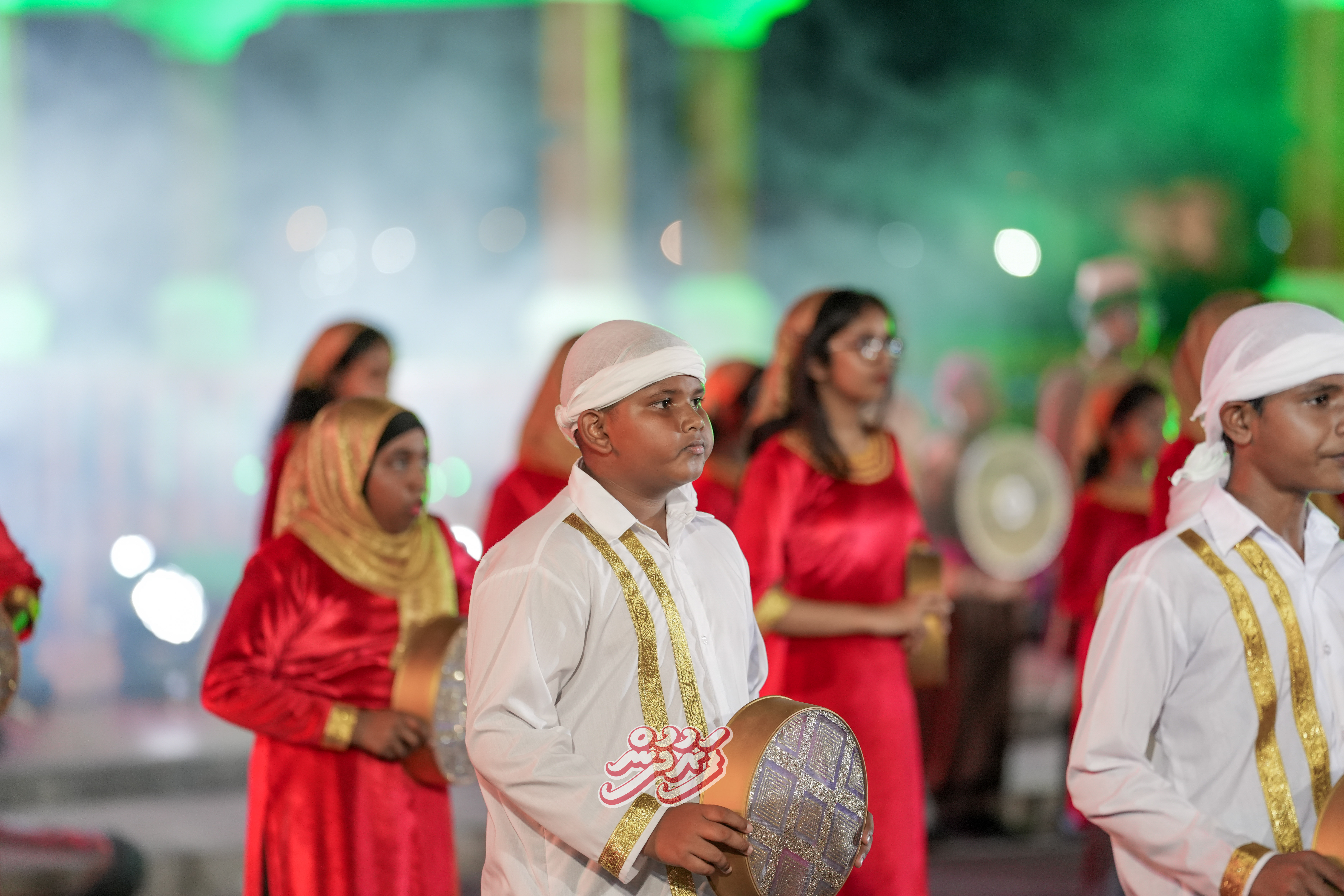 Minivan Dhuvas 2026