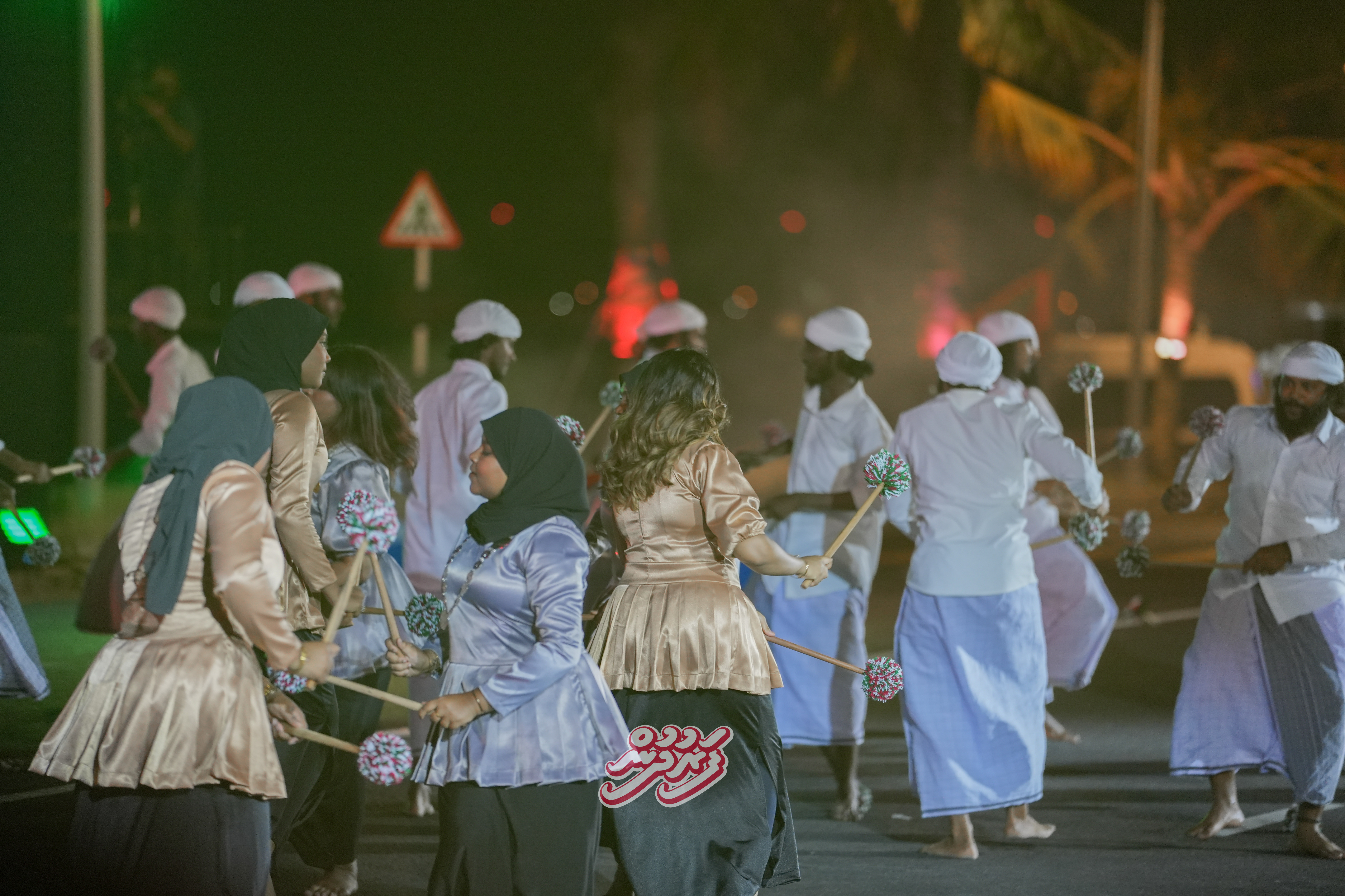 Minivan Dhuvas 2026