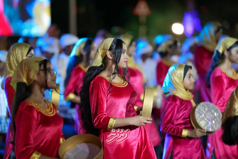 Minivan Dhuvas 2026
