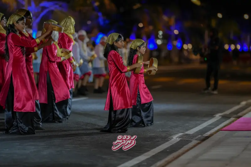 Minivan Dhuvas 2026