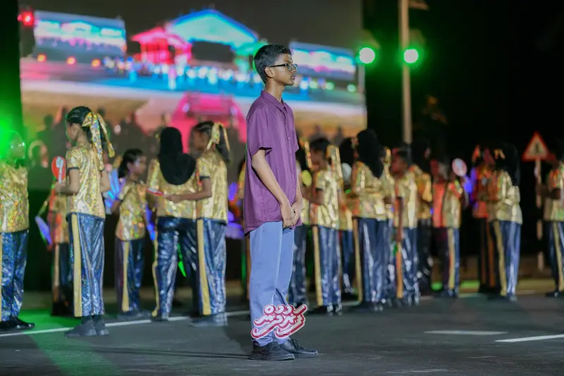 Minivan Dhuvas 2026