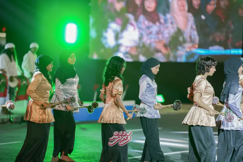 Minivan Dhuvas 2026