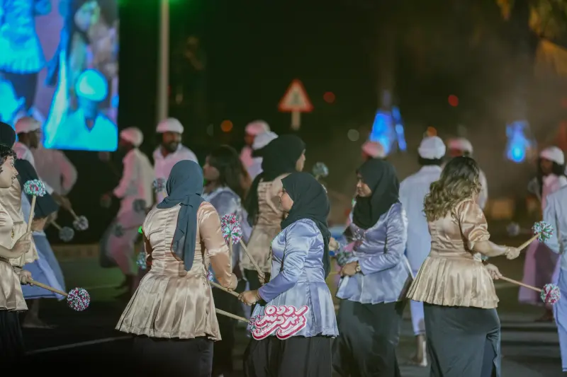 Minivan Dhuvas 2026
