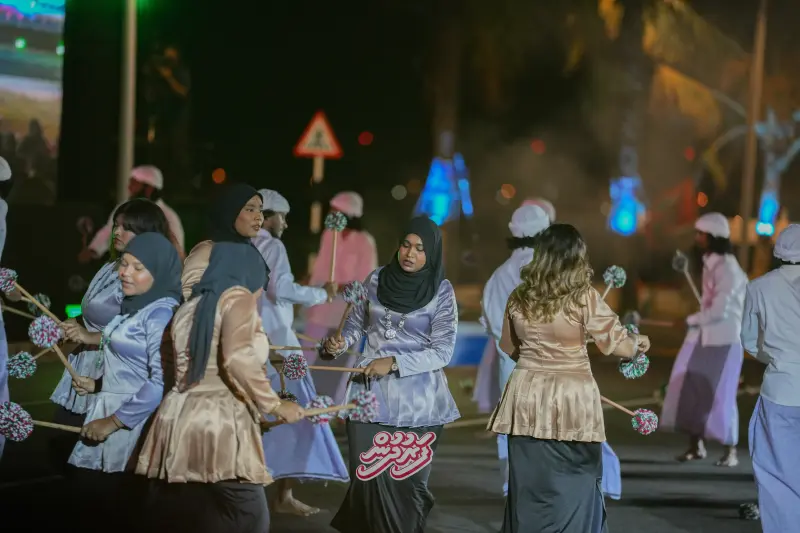 Minivan Dhuvas 2026