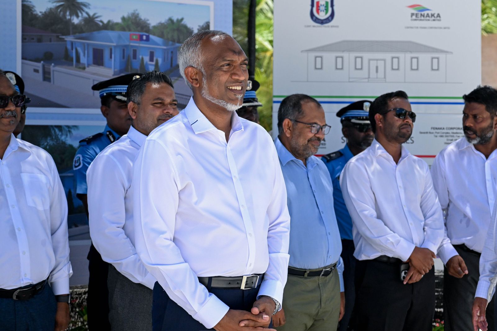 ރައީސުލްޖުމްހޫރިއްޔާ، ފ. މަގޫދޫގައި އިމާރާތްކުރާ ޕޮލިސް ޕޯސްޓްގެ ބިންގާއެޅުމުގެ ރަސްމިއްޔާތުގައި ބައިވެރިވެވަޑަގަތުންއި