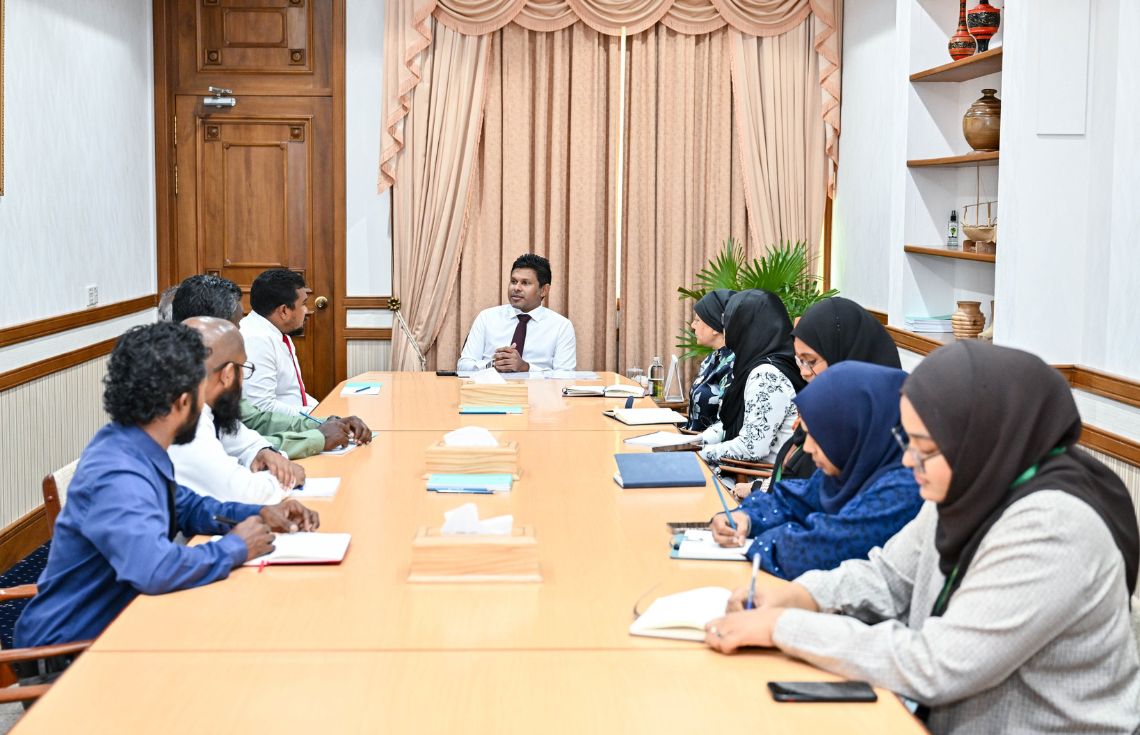 ރަށު ތަރައްޤީއަށް ކުރެވެމުންދާ މަސައްކަތްތައް ނޮޅިވަރަންފަރު ކައުންސިލުން ނައިބުރައީސްއާ ހިއްސާ ކުރައްވައިފި