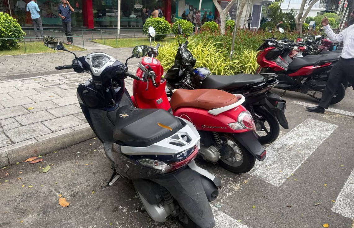 ހުޅުމާލޭގައި ޕާކުކުރުން މަނާ ސަރަޙައްދުތަކުގައި ހުރި ސައިކަލްތައް ޓޯކުރަން ފަށައިފި