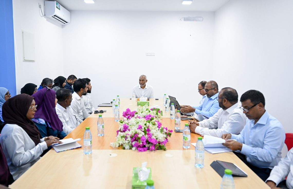 ރައީސުލްޖުމްހޫރިއްޔާ ނ.މާފަރު ކައުންސިލާއި އ.ތ.މ ކޮމިޓީ އާއި ބައްދަލުކުރައްވައިފި