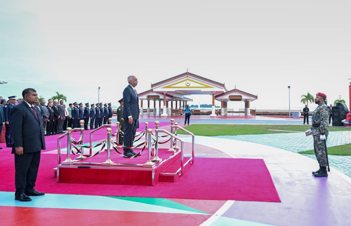 ސިފައިންނާއި ފުލުހުންނަށް ތަމްރީނާއި އިތުރު ފުރުސަތުތައް ހޯދައިދޭނަން: ރައީސް