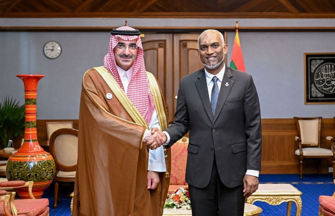 ސަޢުދީ ފަންޑް ފޯ ޑިވަލޮޕްމެންޓްގެ ސީއީއޯ ރައީސް ޑރ މުޢިއްޒުގެ އަރިހަށް ޒިޔާރަތްކުރައްވައިފި