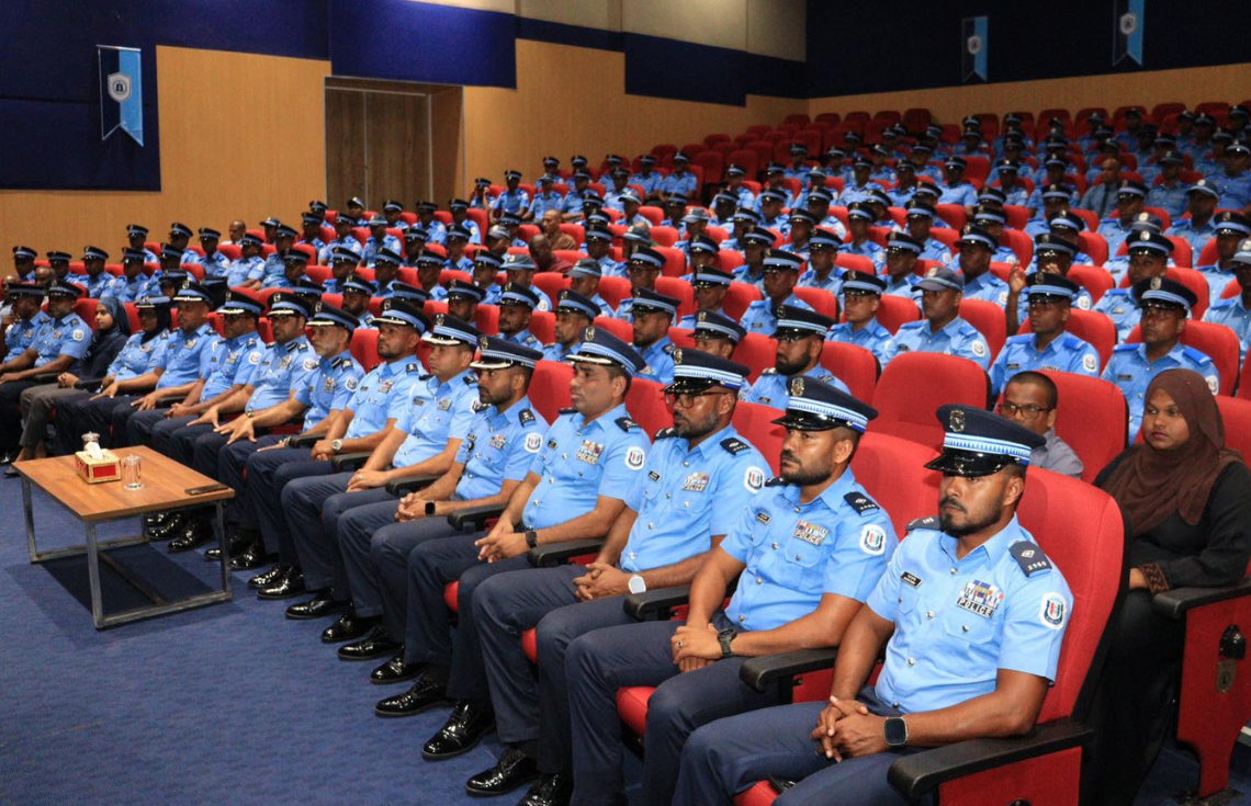 ބޮޑުކުރި މުސާރަ ފުލުހުންނަށް ދަނީ ދެމުން: ފުލުހުންގެ އިދާރާ