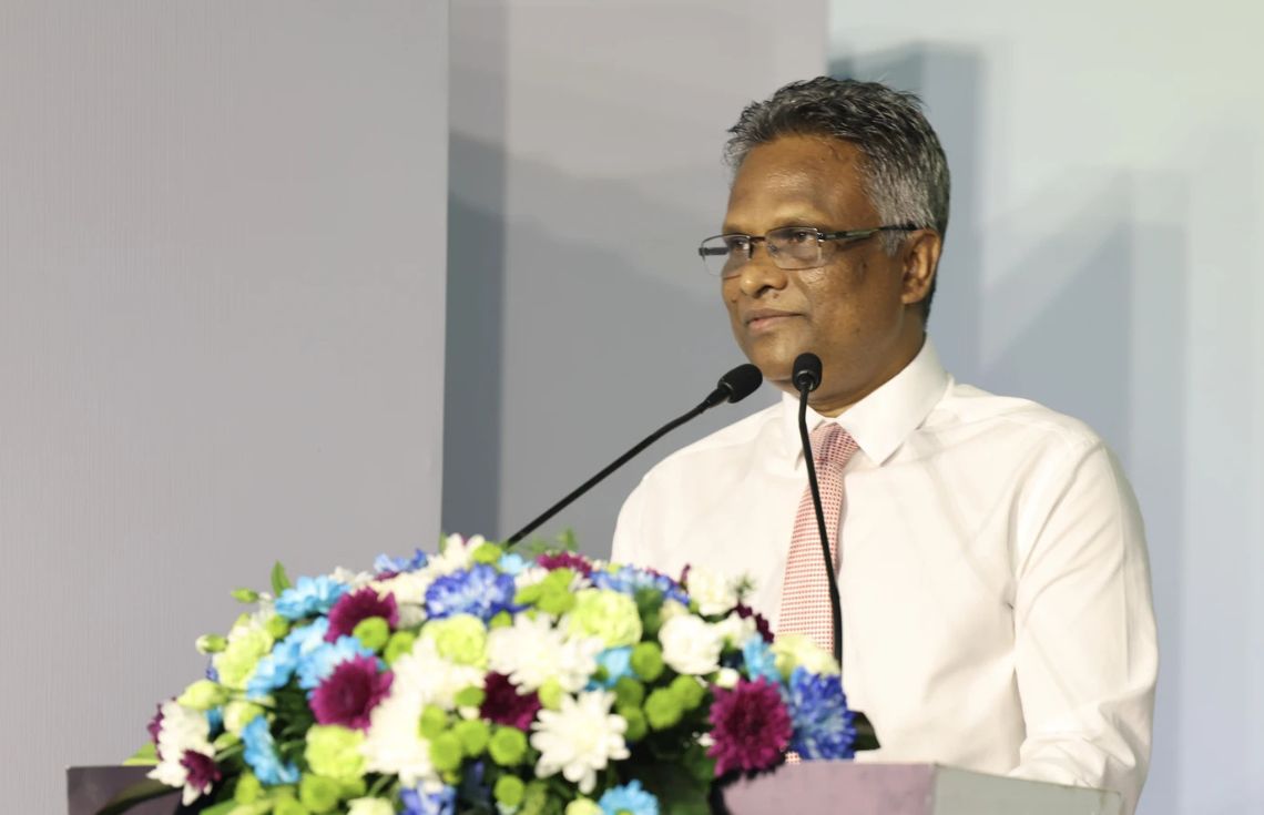 އާޒިމް އެދިލެއްވީ މެސެޖުކޮށް ގުޅުއްވުމަށް، ރައްޔިތުން ބުނަނީ ފޯނަށް ޖަވާބު ނުދެއްވާ ކަމަށް