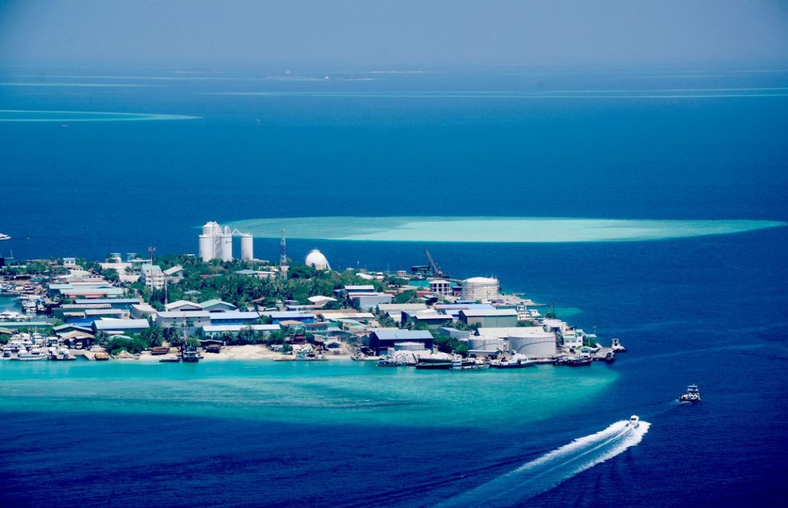 އެޗްޑީސީން ތިލަފުށީގައި ތަރައްޤީކުރި އައު ކެމިކަލް ގުދަންތަކަށް ކުރިމަތިލުމަށް ހުޅުވާލައިފި