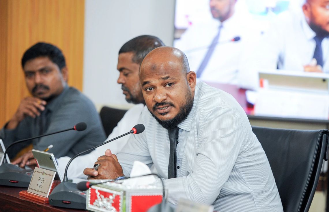 ޝުޖާއު މާލިއްޔަތު ކޮމިޓީން، ތަރިކަ ކޮމެޓީއަށް