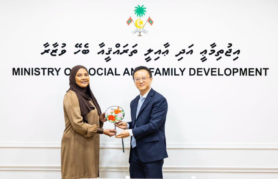 ވަޒީރު ޑރ. ޢާއިޝަތު ޝިހާމް ޗައިނާ ސަފީރާ ބައްދަލުކުރައްވައިފި
