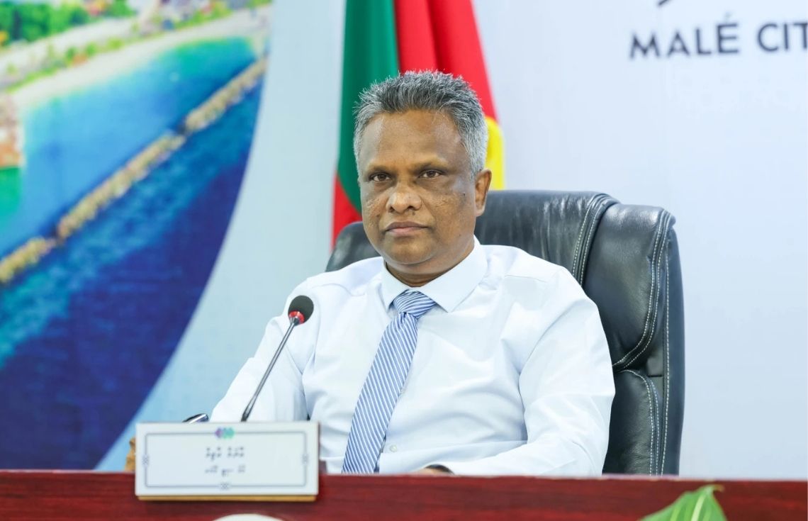 މާލެ ސިޓީ ކައުންސިލުން ކުރާ ހުރިހާ ކަމެއް ކުރައްވާނީ ފޮރުވުމެއްނެތި، އެންމެންނަށް ހާމަވާ ގޮތަށް: މޭޔަރ ޢާޒިމް