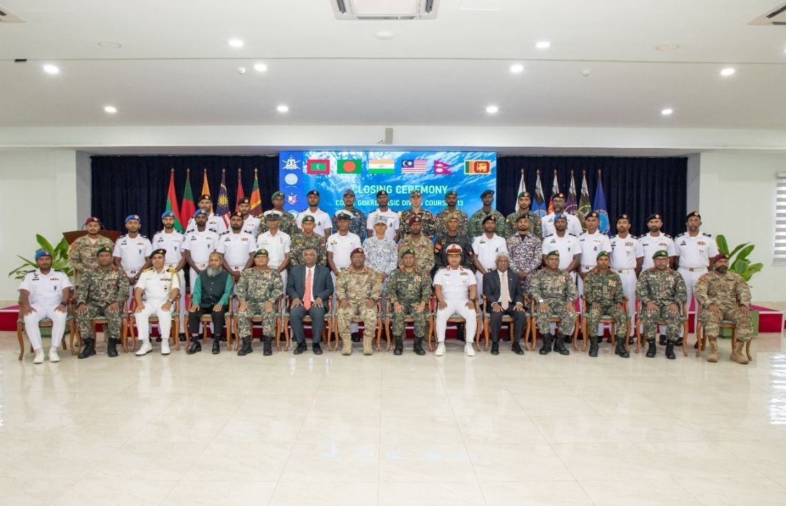 އެމްއެންޑީއެފް ކޯސްޓްގާޑު 13 ވަނަ ބޭސިކް ޑައިވިންގ ކޯހުގެ ދަރިވަރުން ދަސްވެނިވެއްޖެ