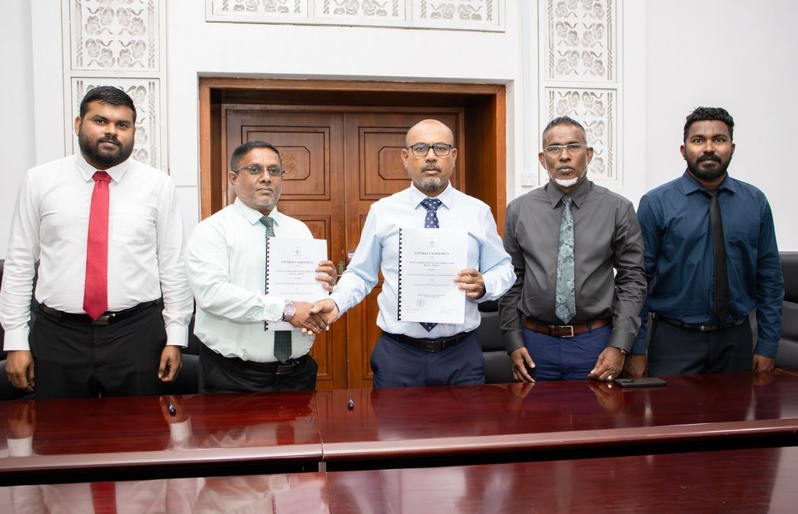 ހއ. ފިއްލަދޫގެ މަގުތައް ޒަމާނީ ފެންވަރަށް ތަރައްޤީކުރުމަށް އާރުޑީސީއާ ހަވާލުކޮށްފި