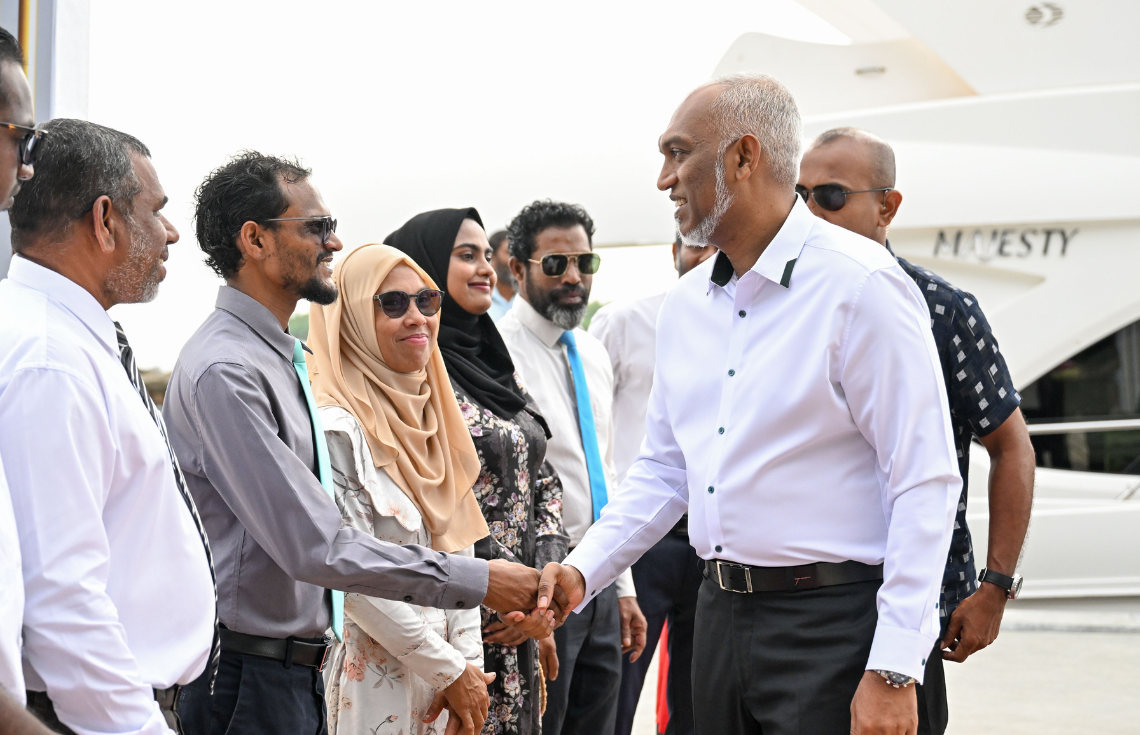 ބ އަތޮޅުގެ މީހުން ދިރިއުޅޭ ރަށްތަކަށް ކުރައްވާ ދަތުރުފުޅެއްގައި ރައީސް ފުރާވަޑައިގެންފި