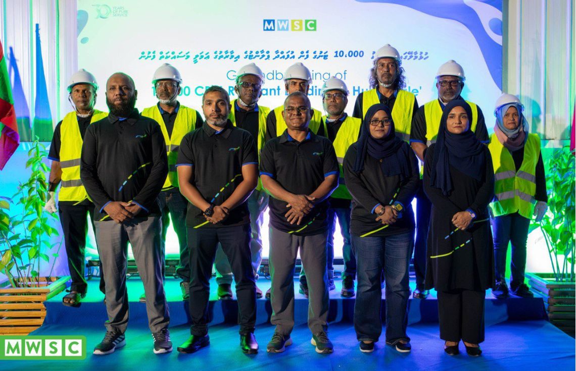 ދުވާލަކު 10،000 ޓަނުގެ ފެން އުފެއްދުމަށް ބޭނުންވާ ޢިމާރާތުގެ އަމަލީ މަސައްކަތް ރަސްމީކޮށް ފަށައިފި