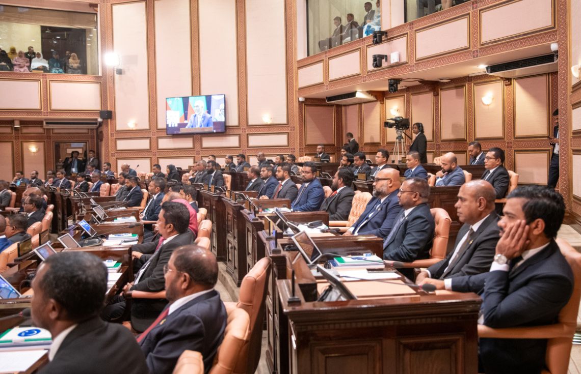 މަޖިލީހުގެ މި ދައުރު އިތުރު ހަފުތާއަކަށް ދަންމާލަން މަޖިލީހުން ފާސްކޮށްފި