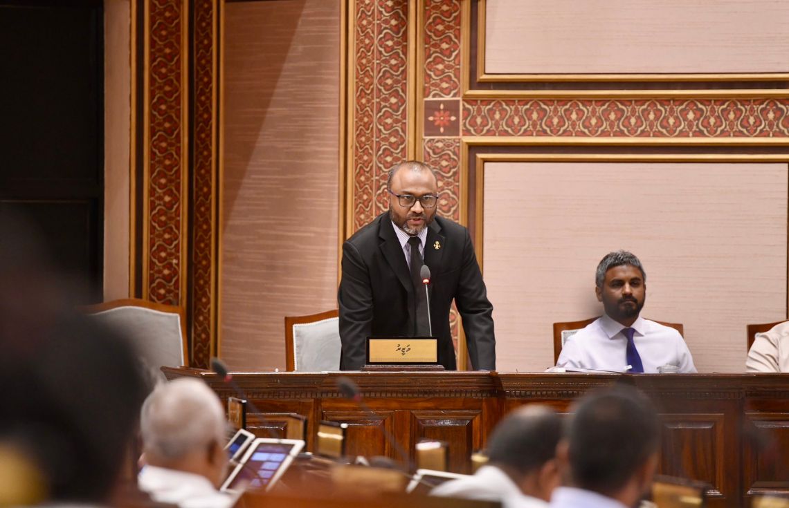 ޙައްޖު ކޯޓާގެ ކަންކަން ކުރިއަށްދަނީ އިންސާފުވެރިިކަމާއެކު އުސޫލެއްގެ ދަށުން: ވަޒީރު
