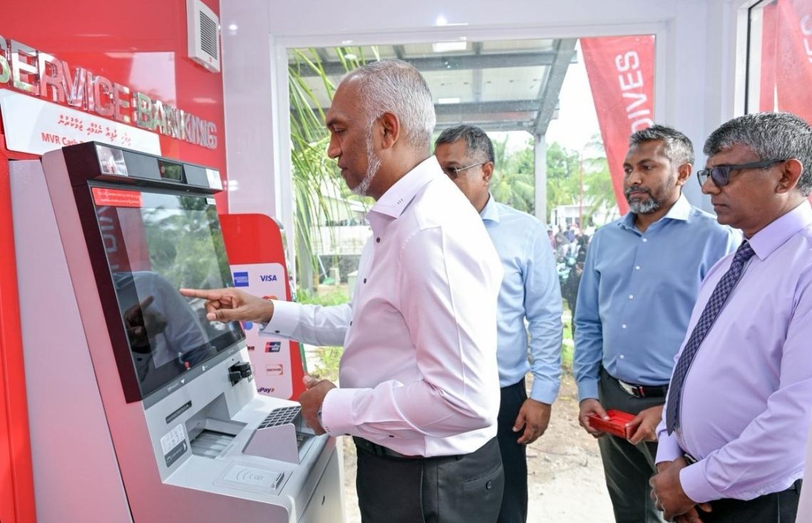 ބ. ފެހެންދޫގައި ޤާއިމުކުރި އޭޓީއެމްގެ ޚިދުމަތް ރައީސް އިފްތިތާޙުކޮށްފި