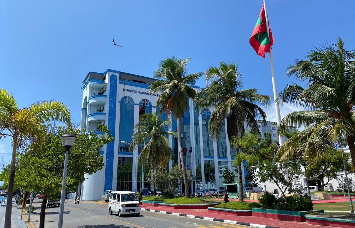 މާލޭގެ އުތުރު ފަރާތުން ބޮޑުތަކުރުފާނުމަގު ފުޅާކޮށް ޒަމާނީ ފެންވަރަށް ތަރައްޤީކުރުމުގެ މަސައްކަތް ފަށަނީ