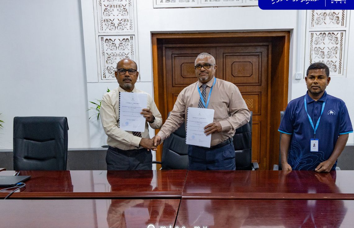 ހިމަންދޫ ބަނދަރު ތަރައްޤީ ކުރުމުގެ މަޝްރޫޢު 390 ދުވަސްތެރޭ ނިންމާގޮތައް އެމްޓީސީސީއަށް