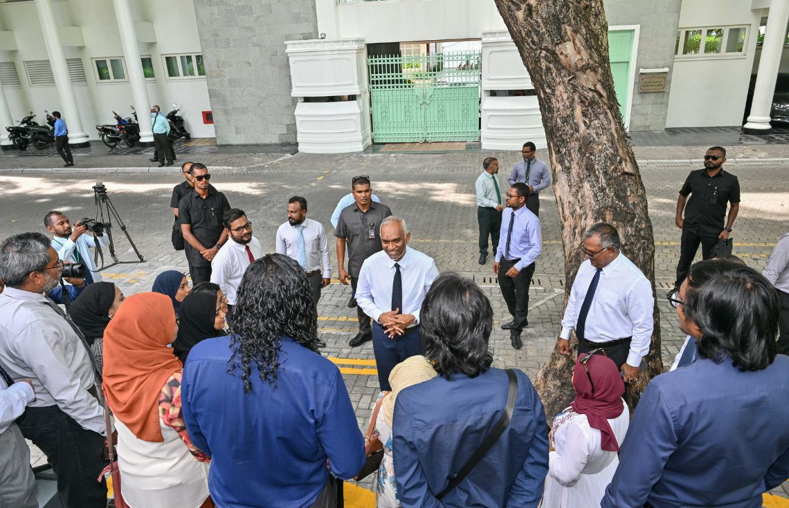 ފުރަތަމަ ފަހަރަށް 