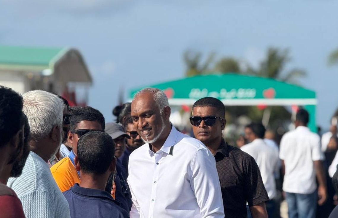 ރަސްދޫގެ ޓޫރިޒަމާއި ރައްޔިތުންނަށް ނަފާވާނެ ގޮތަށް މަޑިވަރު ފިނޮޅު ތަރައްޤީކޮށްދޭނަން: ރައީސް މުޢިއްޒު