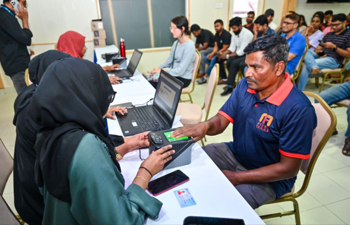 މިހާތަނަށް ރާއްޖޭގައި އުޅޭ 174،000 އަށްވުރެ ގިނަ ބިދޭސީންގެ މަޢުލޫމާތު އެއްކޮށްފި