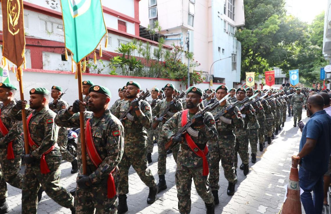 ސިފައިންގެ ޝަރަފުގެ ހިނގާލުން މާދަމާ ހަވީރު މާލޭގައި