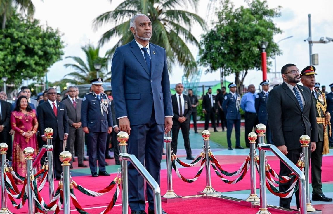 ޤައުމީ ދުވަހުގެ ދިދަ ނެގުމުގެ ރަސްމިއްޔާތުގައި ރައީސުލްޖުމްހޫރިއްޔާގެ ދެކަނބަލުން ބައިވެރިވެވަޑައިގެންފި