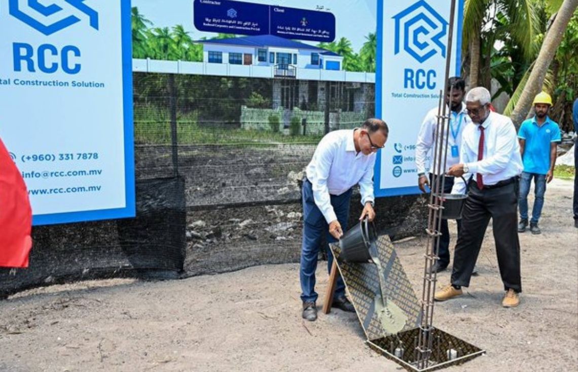 ނައިވާދޫ ކައުންސިލްގެ އައު އިމާރާތުގެ ބިންގާ އަޅައިފި