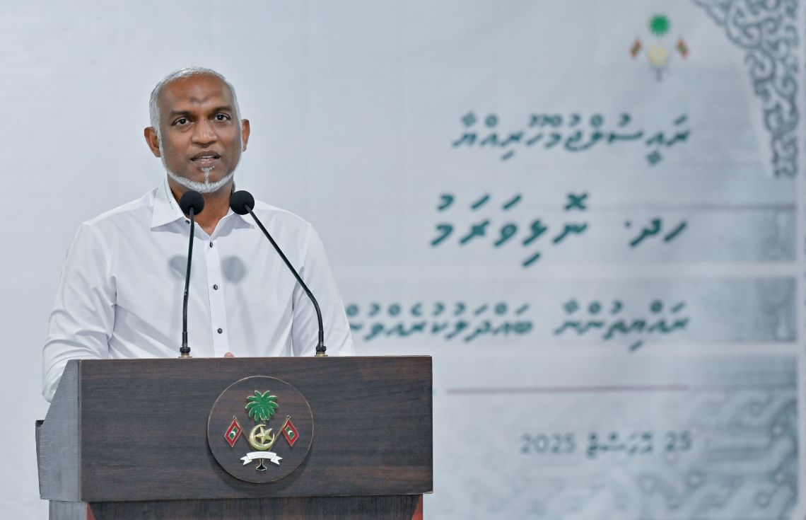 ނޮޅިވަރަމުގެ ދަނޑުބިންތަކުން ކައުންސިލަށް ފީ ނުނެންގެވުމަށް ރައީސް އިލްތިމާސްކުރައްވައިފި