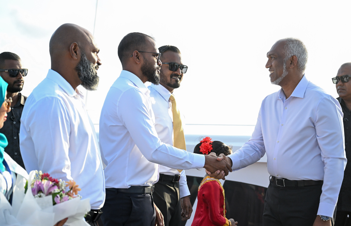 އިޤުތިޞާދީ ނަފާ ހޯދުމަށް ކައުންސިލްތަކަށް އެހީތެރިވެދެއްވާނެކަމަށް ރައީސް ވިދާޅުވެއްޖެ