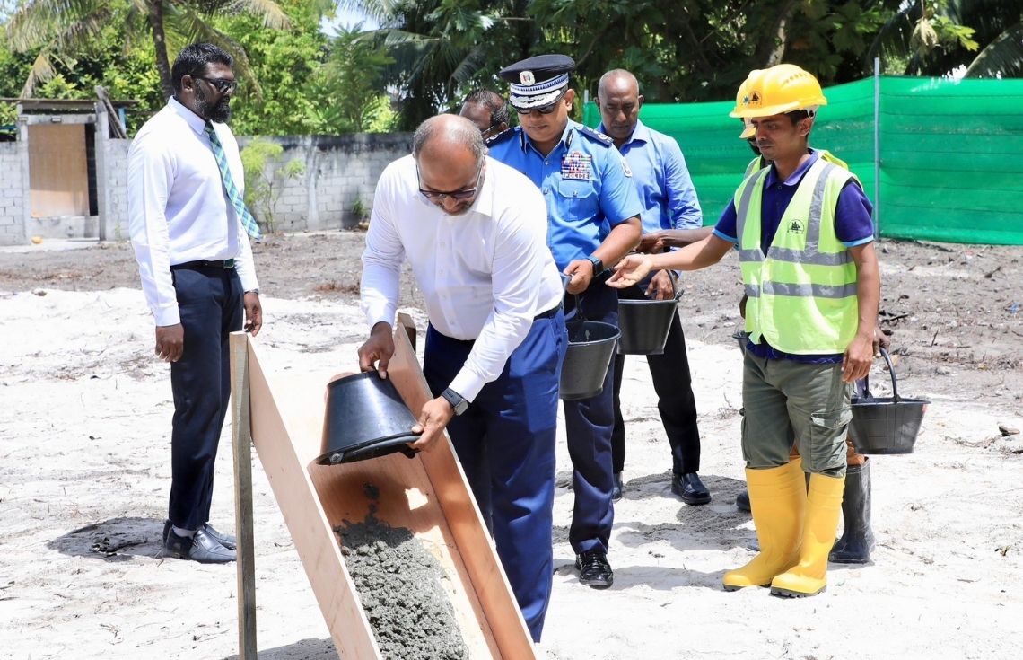 ހދ. ކުމުންދޫ ފުލުހުންގެ މަރުކަޒު އިމާރާތްކުރުމުގެ ޢަމަލީ މަސައްކަތް ފަށްޓަވައިފި