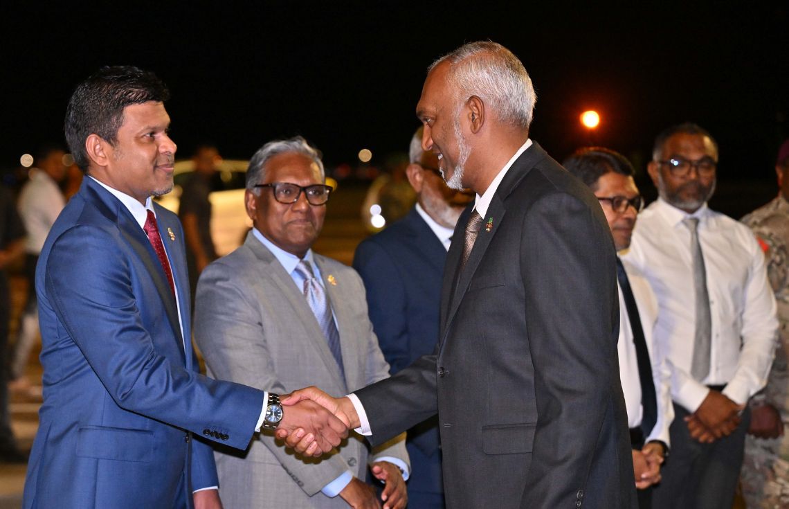 އެސް.ސީ.އޯ ސަމިޓުގައި ބައިވެރިވެވަޑައިގަތުމަށް ރައީސް މުޢިއްޒު ޗައިނާއަށް ފުރާވަޑައިގެންފި
