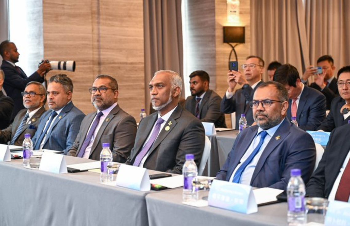 ބައިނަލްއަޤުވާމީ ލީޑަރުންނާ ބައްދަލު ކުރައްވައި އާ ފުރުސަތުތައް ފަހިކޮށްދިނުމަށް ރައީސް މަޝްވަރާ ކުރައްވައިފި