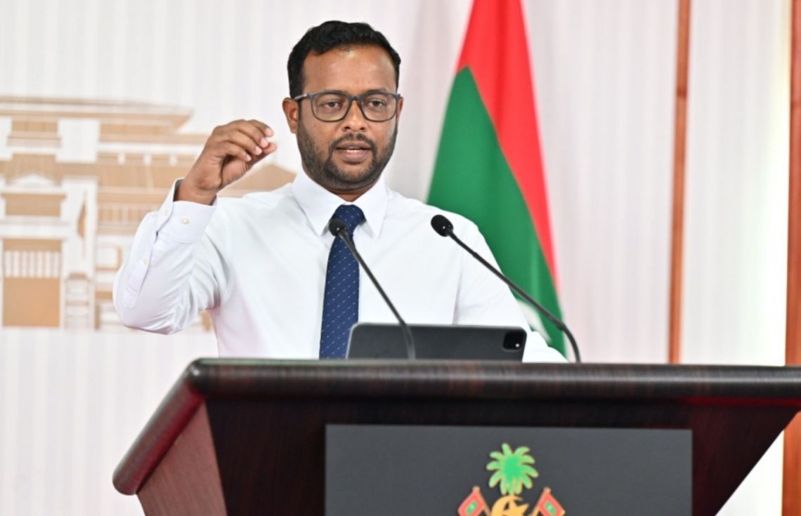 ދޮންފަނުގެ ބަނދަރުގެ މައްސަލަ ޙައްލުކުރުމާއި، ގޮނޑުދޮށް ޙިމާޔަތްކުރުން ސަރުކާރުން ކުރިއަށް ގެންދާނެ: ވަޒީރު މުއްޠަލިބު