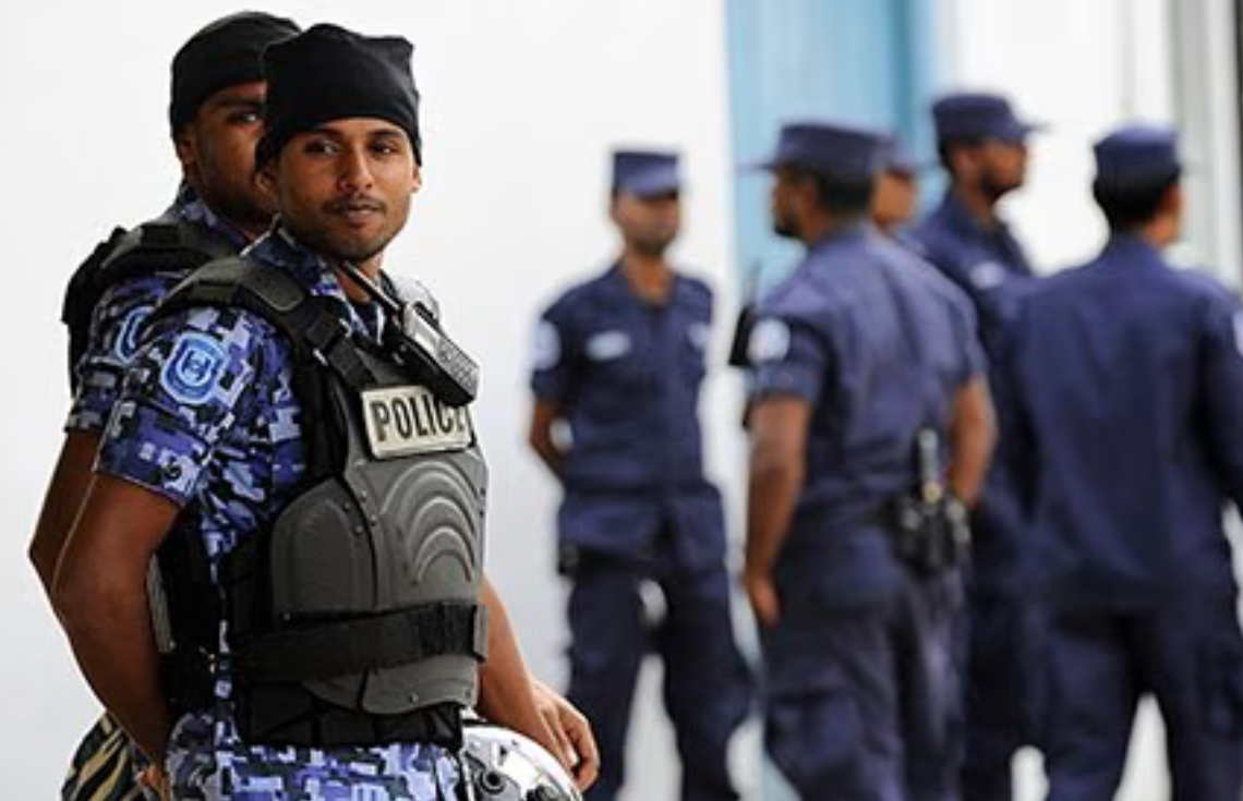 ހެއްކަށް ނުފޫޒު ފޯރުވާކަމަށް ތުޙުމަތުކުރެވޭ މައްސަލައިގައި ދިވެއްސަކު ހައްޔަރުކޮށްފި