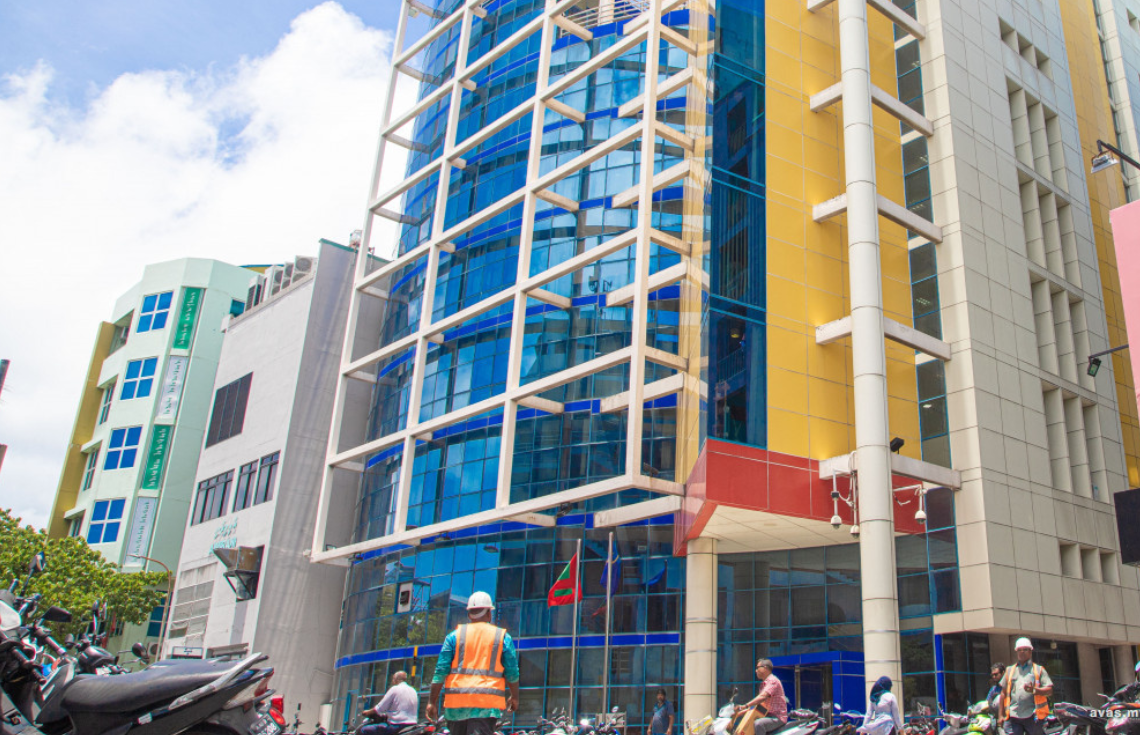 ކަސްޓަމްސްއިން ވަގަށް ނެރުނު ސިނގިރޭޓުތަކަށް 20 މިލިއަން ދައްކަން ހުކުމްކޮށްފި