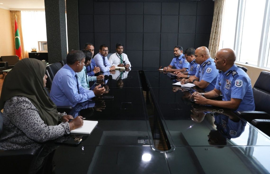 ޖުޑީޝަލް ސަރވިސް އެޑްމިނިސްޓްރޭޝަންގެ އިސްވެރިންނާ ސީޕީ ނަވީން ބައްދަލުކުރައްވައިފި