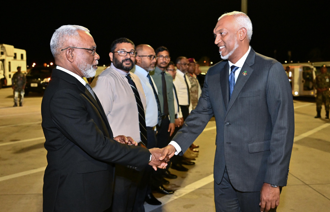 އެމަޖެންސީ އަރަބި ސަމިޓުގައި ބައިވެރިވެ ވަޑައިގެންނެވުމަށް ރައީސުލްޖުމްހޫރިއްޔާ ޤަތަރަށް ފުރާވަޑައިގެންފި