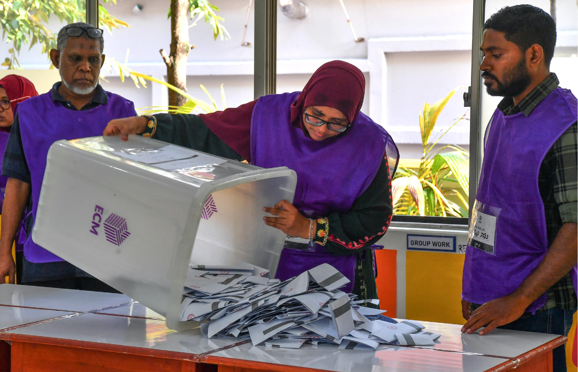 ރައްޔިތުންގެ ޚިޔާލު ހޯދުމަށް ވޯޓު ނެގުމުގެ ބިލް ތަސްދީޤުކުރައްވައިފި