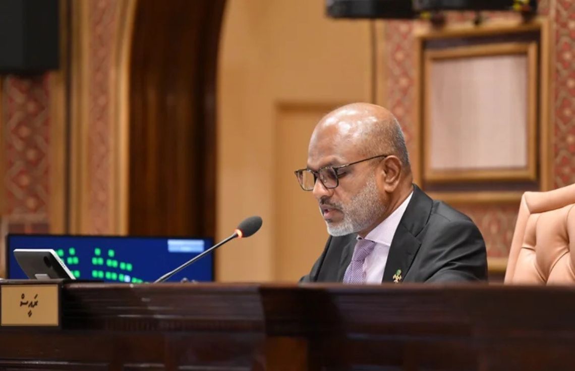 މަޖިލީހަށް ހާޒިރުވާ މެހެމާނުން ޢަމަލުކުރާނެ އުސޫލެއް މަޖިލީހުގެ ޤަވާއިދުގައި ހިމަނަނީ