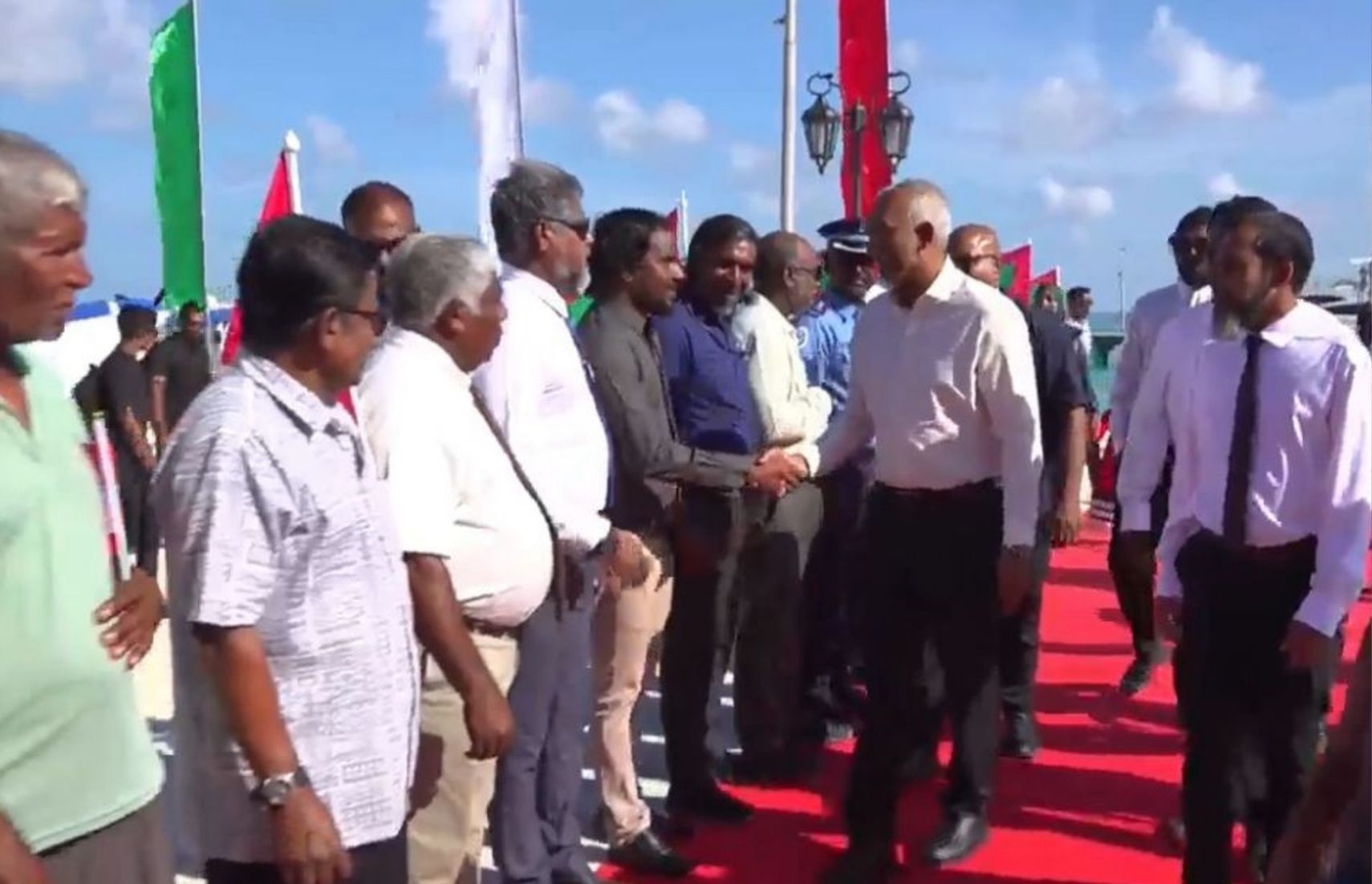 ރައީސުލްޖުމްހޫރިއްޔާއަށް ވ. ފުލިދޫއިން ހޫނު މަރުޙަބާއެއް ދަންނަވައިފި
