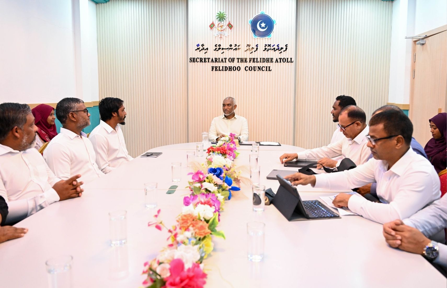 ރައީސުލްޖުމްހޫރިއްޔާ، ވ. ފެލިދޫ ކައުންސިލާ ބައްދަލުކުރައްވާ މުހިންމު މަޝްވަރާތަކެއް ކުރައްވައިފި