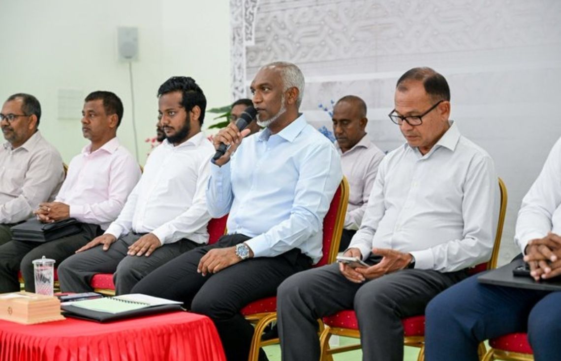 ބުރުނީގައި ބޯހިޔާވަހިކަމުގެ މައްސަލަ އެބައޮތް، ޙައްލު ކޮށްދިނުމަށް މަސައްކަތްކޮށްދޭނަން: ރައީސް މުޢިއްޒު